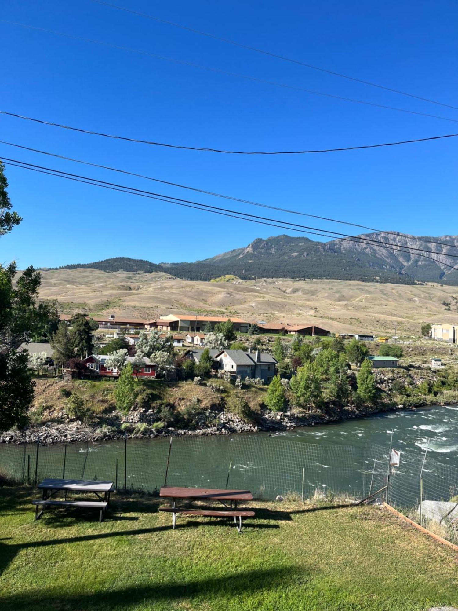 Parkway Yellowstone Riverside Studio #6 加德纳 外观 照片